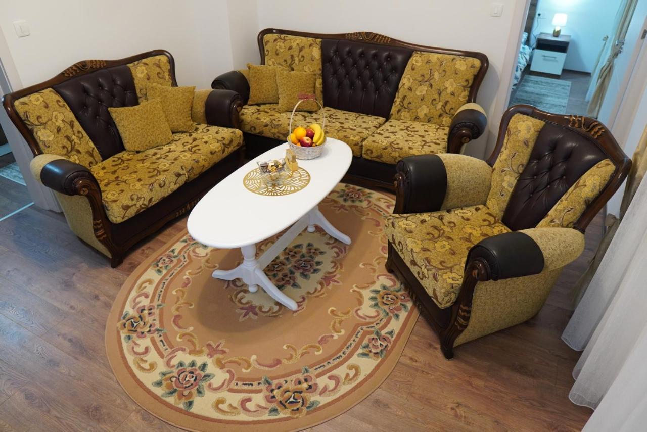 Apartments Manitovac M Nikšić Eksteriør billede