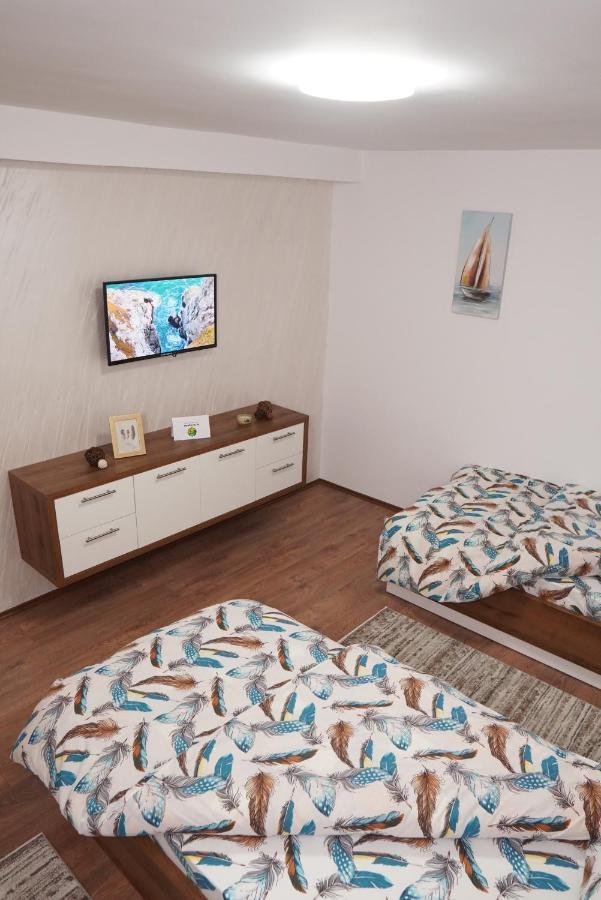 Apartments Manitovac M Nikšić Eksteriør billede